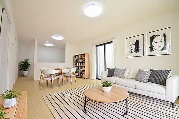 本画像はCGで作成しており、実際に現地に家具は置かれておりません。また、価格に家具は含まれておりません。