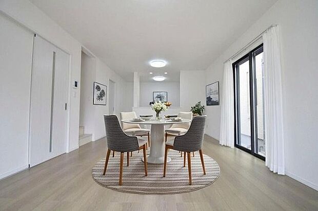 本画像はCGで作成しており、実際に現地に家具は置かれておりません。また、価格に家具は含まれておりません。