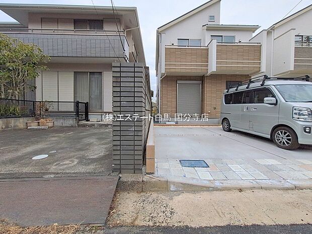 現地のご見学予約もスタートしました。周辺で売りに出ている物件も沢山御座います。まとめてご見学ができますのでお気軽にお申しつけください。