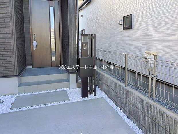 周辺のエリアで他にも沢山売りに出ている物件があります。インターネット掲載前の情報などもありますのでお気軽にお問合せください。まとめてご見学できます。