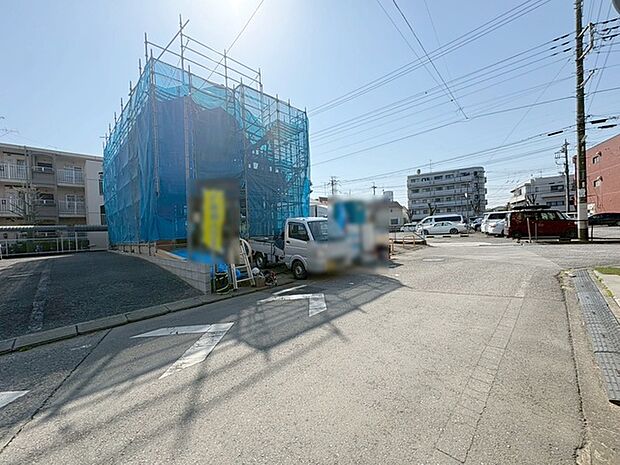周辺は住宅が建ち並ぶ閑静な住宅街です。 
