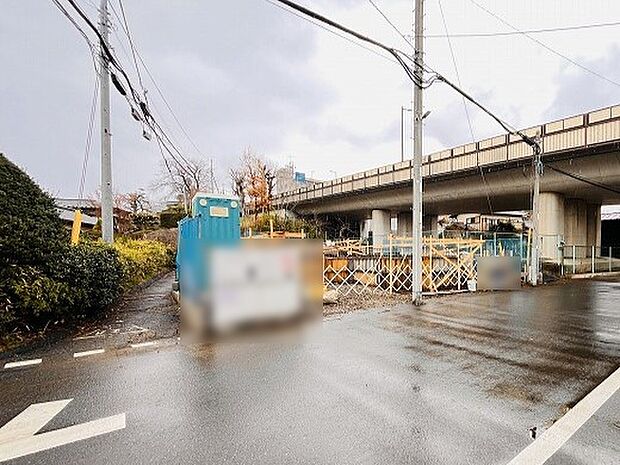 周辺のエリアで他にも沢山売りに出ている物件があります。インターネット掲載前の情報などもありますのでお気軽にお問合せください。まとめてご見学できます。