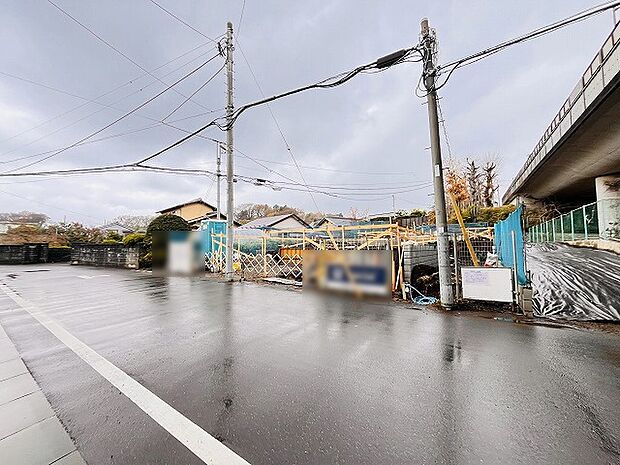 現地のご見学予約もスタートしました。周辺で売りに出ている物件も沢山御座います。まとめてご見学ができますのでお気軽にお申しつけください。