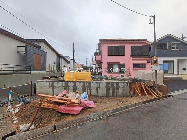 現地のご見学予約もスタートしました。周辺で売りに出ている物件も沢山御座います。まとめてご見学ができますのでお気軽にお申しつけください。