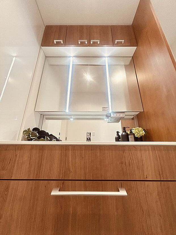 周辺のエリアで他にも沢山売りに出ている物件があります。インターネット掲載前の情報などもありますのでお気軽にお問合せください。まとめてご見学できます。