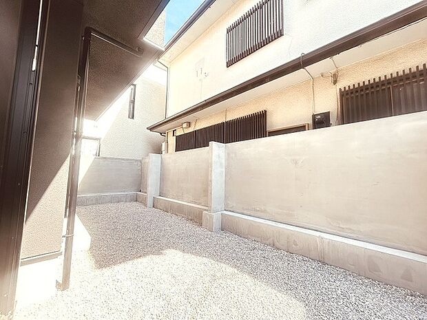 現地のご見学予約もスタートしました。周辺で売りに出ている物件も沢山御座います。まとめてご見学ができますのでお気軽にお申しつけください。
