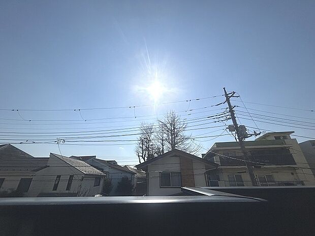 窓からの眺望です。実際に現地で眺望もご確認ください。 