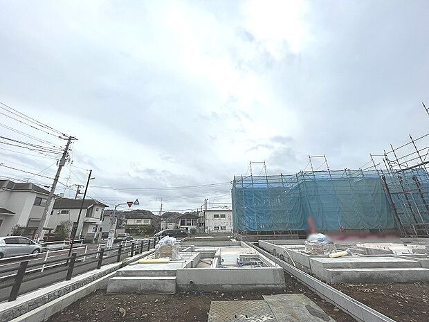 現地のご見学予約もスタートしました。周辺で売りに出ている物件も沢山御座います。まとめてご見学ができますのでお気軽にお申しつけください。