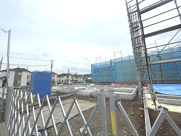 現地のご見学予約もスタートしました。周辺で売りに出ている物件も沢山御座います。まとめてご見学ができますのでお気軽にお申しつけください。