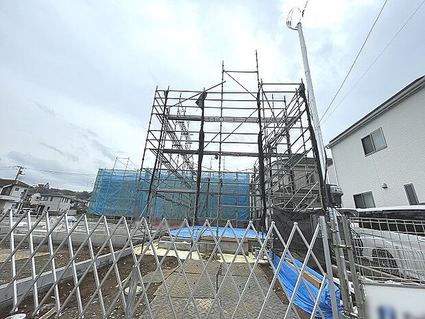 現地のご見学予約もスタートしました。周辺で売りに出ている物件も沢山御座います。まとめてご見学ができますのでお気軽にお申しつけください。