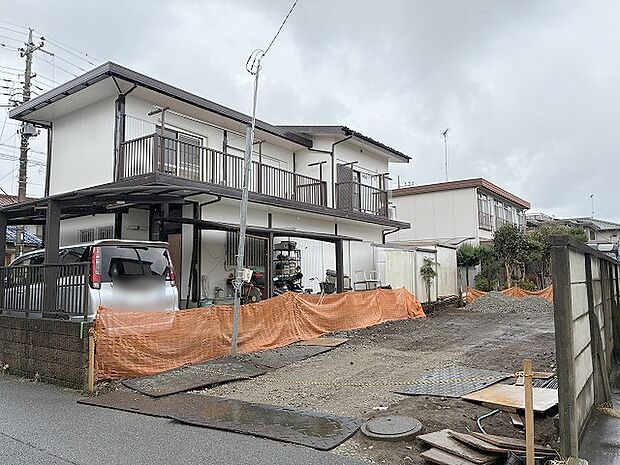 現在建物を建築中です、建築中の物件については現地確認の他、同施工会社の完成施工例のご案内、担当者のプレゼンテーションにてご検討ください。適切なご検討の方法をご説明させて頂きます。