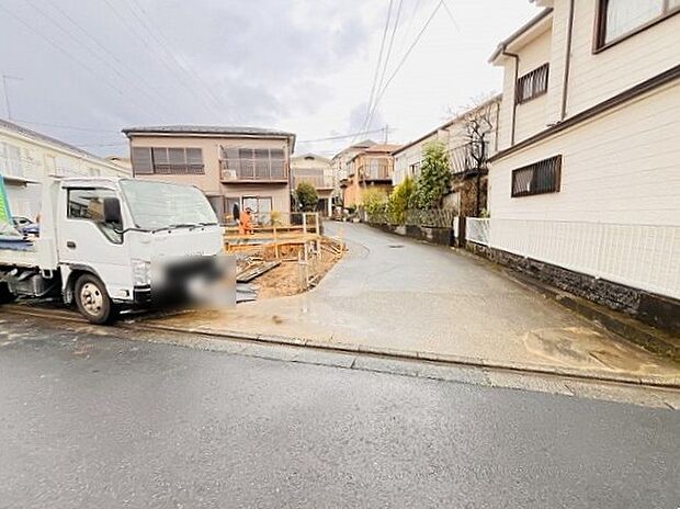 周辺のエリアで他にも沢山売りに出ている物件があります。インターネット掲載前の情報などもありますのでお気軽にお問合せください。まとめてご見学できます。