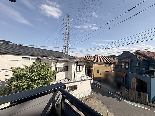 窓からの眺望です。実際に現地で眺望もご確認ください。