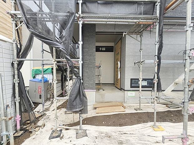 周辺のエリアで他にも沢山売りに出ている物件があります。インターネット掲載前の情報などもありますのでお気軽にお問合せください。まとめてご見学できます。 