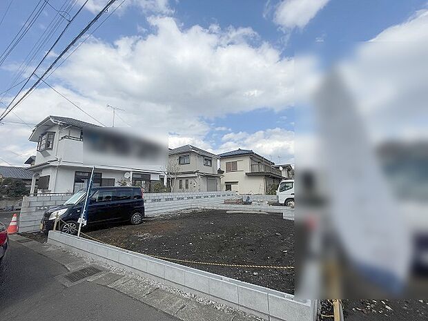 現在建物を建築中です、建築中の物件については現地確認の他、同施工会社の完成施工例のご案内、担当者のプレゼンテーションにてご検討ください。適切なご検討の方法をご説明させて頂きます。 