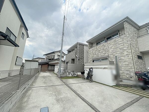 現地のご見学予約もスタートしました。周辺で売りに出ている物件も沢山御座います。まとめてご見学ができますのでお気軽にお申しつけください。