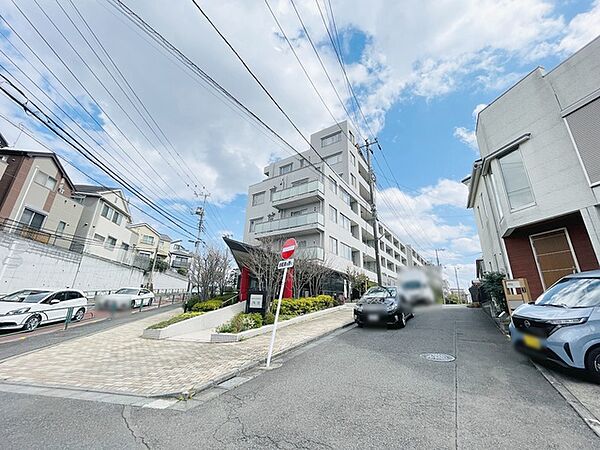 現地のご見学予約もスタートしました。周辺で売りに出ている物件も沢山御座います。まとめてご見学ができますのでお気軽にお申しつけください。