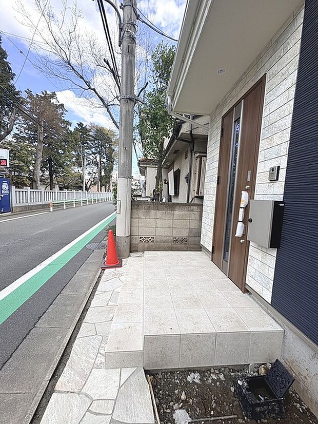 建物が完成しましたので室内のご見学予約スタート。当日のご見学予約も大歓迎です。お気軽にご連絡ください。他にもインターネットに掲載していない情報も沢山ありますので、比較で併せてご見学ができます。 