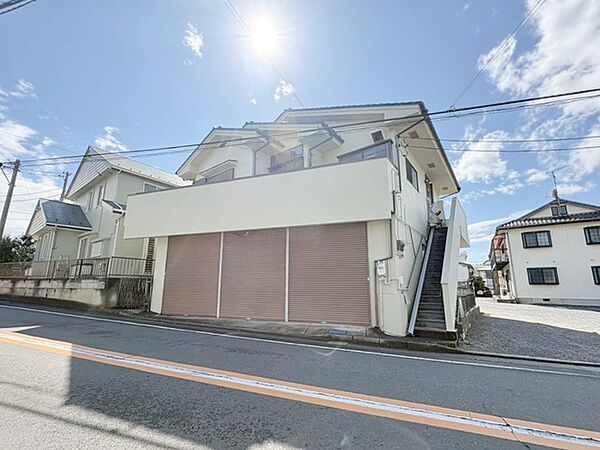 周辺のエリアで他にも沢山売りに出ている物件があります。インターネット掲載前の情報などもありますのでお気軽にお問合せください。まとめてご見学できます。