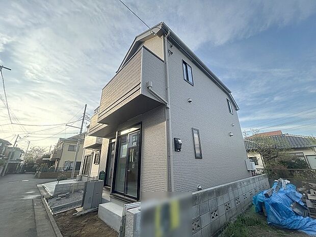 現地のご見学予約もスタートしました。周辺で売りに出ている物件も沢山御座います。まとめてご見学ができますのでお気軽にお申しつけください。 