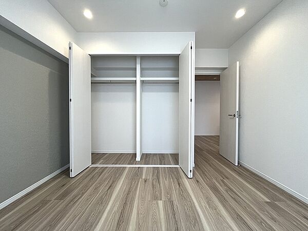 現地のご見学予約もスタートしました。周辺で売りに出ている物件も沢山御座います。まとめてご見学ができますのでお気軽にお申しつけください。