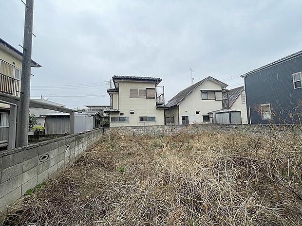 現地のご見学予約もスタートしました。周辺で売りに出ている物件も沢山御座います。まとめてご見学ができますのでお気軽にお申しつけください。