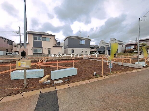 周辺のエリアで他にも沢山売りに出ている物件があります。インターネット掲載前の情報などもありますのでお気軽にお問合せください。まとめてご見学できます。 