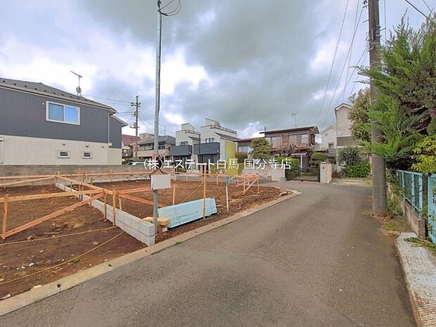 周辺のエリアで他にも沢山売りに出ている物件があります。インターネット掲載前の情報などもありますのでお気軽にお問合せください。まとめてご見学できます。 