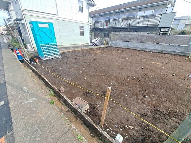 周辺のエリアで他にも沢山売りに出ている物件があります。インターネット掲載前の情報などもありますのでお気軽にお問合せください。まとめてご見学できます。 