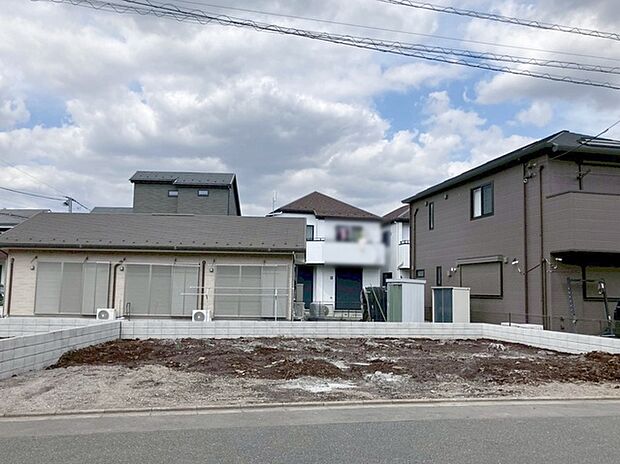 現地のご見学予約もスタートしました。周辺で売りに出ている物件も沢山御座います。まとめてご見学ができますのでお気軽にお申しつけください。