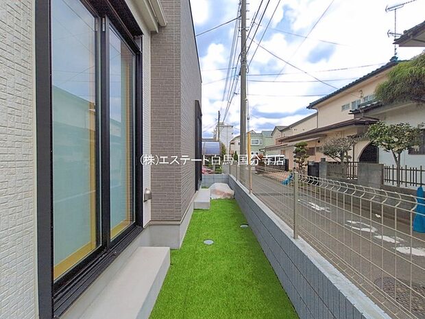 現地のご見学予約もスタートしました。周辺で売りに出ている物件も沢山御座います。まとめてご見学ができますのでお気軽にお申しつけください。 