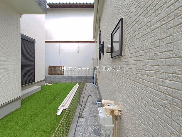 周辺のエリアで他にも沢山売りに出ている物件があります。インターネット掲載前の情報などもありますのでお気軽にお問合せください。まとめてご見学できます。 