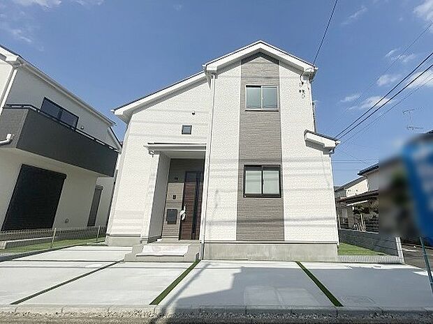 建物が完成しましたので室内のご見学予約スタート。当日のご見学予約も大歓迎です。お気軽にご連絡ください。他にもインターネットに掲載していない情報も沢山ありますので、比較で併せてご見学ができます。