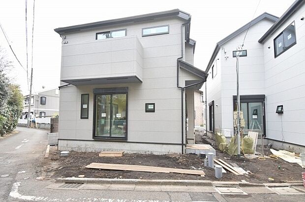 現地のご見学予約もスタートしました。周辺で売りに出ている物件も沢山御座います。まとめてご見学ができますのでお気軽にお申しつけください。 