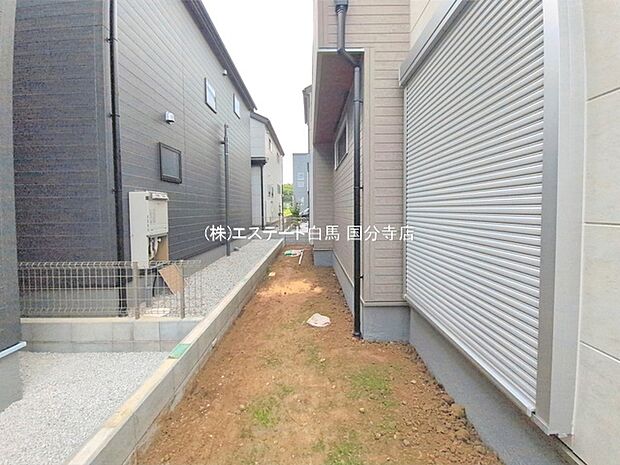 建物が完成しましたので室内のご見学予約スタート。当日のご見学予約も大歓迎です。お気軽にご連絡ください。エステート白馬国分寺店は火曜水曜も営業しております。