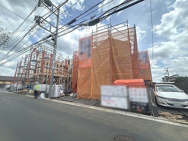 現在建物を建築中です、建築中の物件については現地確認の他、同施工会社の完成施工例のご案内、担当者のプレゼンテーションにてご検討ください。適切なご検討の方法をご説明させて頂きます。