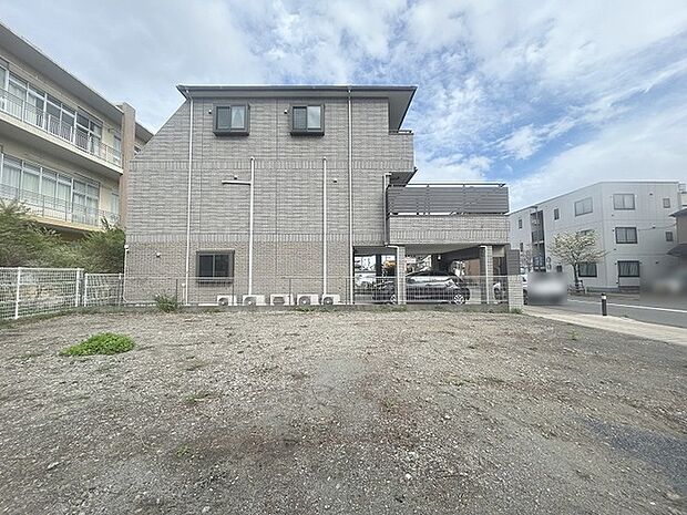 現地のご見学予約もスタートしました。周辺で売りに出ている物件も沢山御座います。まとめてご見学ができますのでお気軽にお申しつけください。