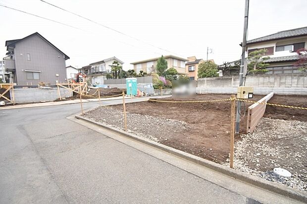 現地のご見学予約もスタートしました。周辺で売りに出ている物件も沢山御座います。まとめてご見学ができますのでお気軽にお申しつけください。 