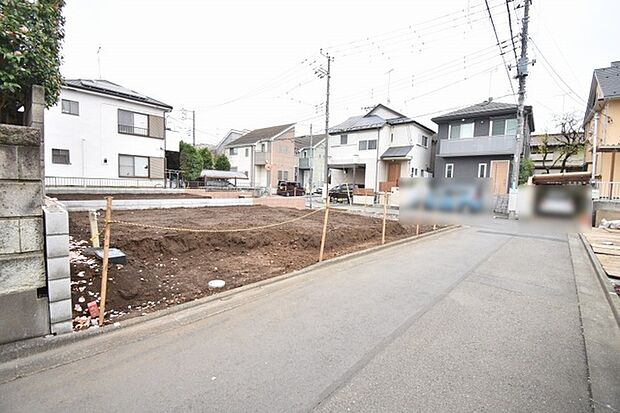 周辺のエリアで他にも沢山売りに出ている物件があります。インターネット掲載前の情報などもありますのでお気軽にお問合せください。まとめてご見学できます。 