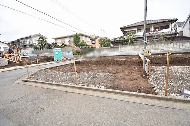 現在建物を建築中です、建築中の物件については現地確認の他、同施工会社の完成施工例のご案内、担当者のプレゼンテーションにてご検討ください。適切なご検討の方法をご説明させて頂きます。 
