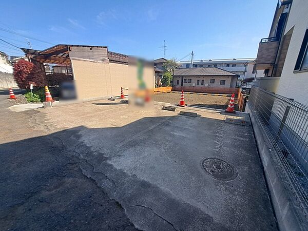 土地物件にはご確認頂くポイントがたくさんございます、土地だけのご見学の際もご遠慮せず、ぜひお気軽に担当スタッフにお申しつけくださいませ。