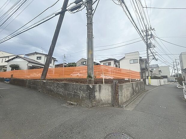 周辺のエリアで他にも沢山売りに出ている物件があります。インターネット掲載前の情報などもありますのでお気軽にお問合せください。まとめてご見学できます。