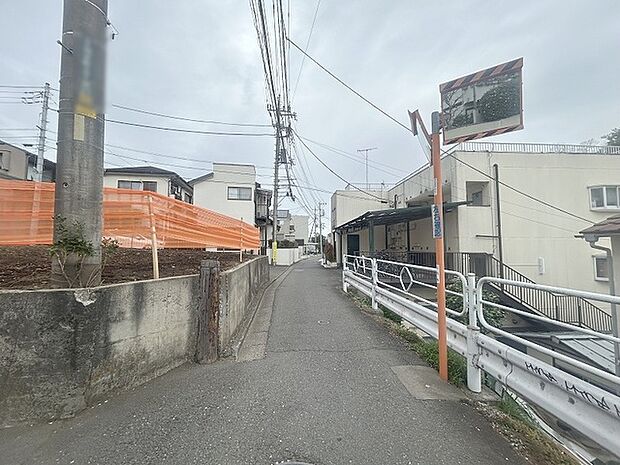 個々の優先事項や好みに基づいて考慮することが重要、 様々なライフスタイル、自分や家族にとってマッチする街並みを選ぶことが大切です。