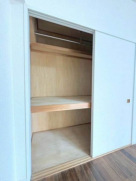 現地のご見学予約もスタートしました。周辺で売りに出ている物件も沢山御座います。まとめてご見学ができますのでお気軽にお申しつけください。