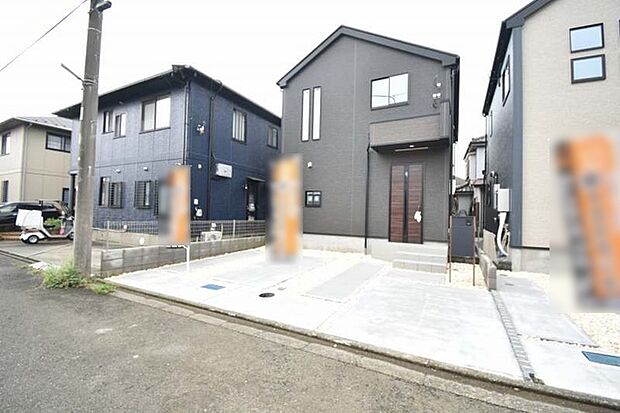 周辺は住宅が建ち並ぶ閑静な住宅街です。