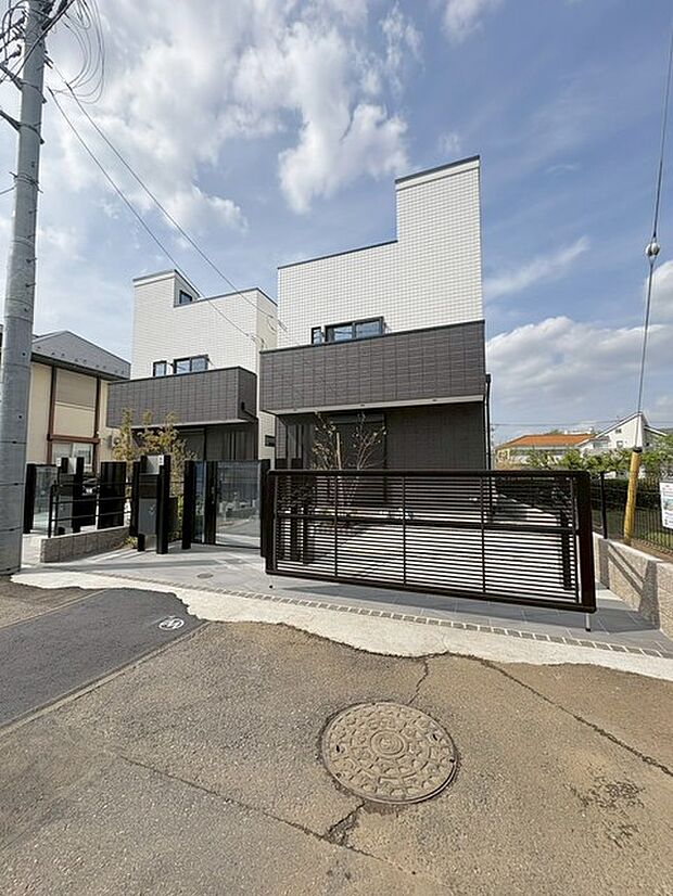 建物が完成しましたので室内のご見学予約スタート。当日のご見学予約も大歓迎です。お気軽にご連絡ください。他にもインターネットに掲載していない情報も沢山ありますので、比較で併せてご見学ができます。