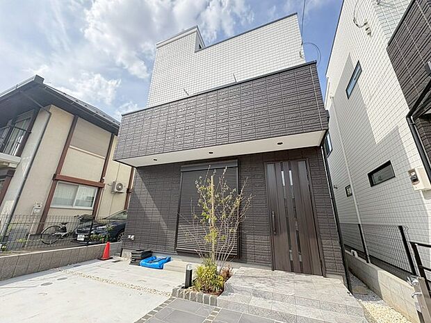 建物が完成しましたので室内のご見学予約スタート。当日のご見学予約も大歓迎です。お気軽にご連絡ください。他にもインターネットに掲載していない情報も沢山ありますので、比較で併せてご見学ができます。 