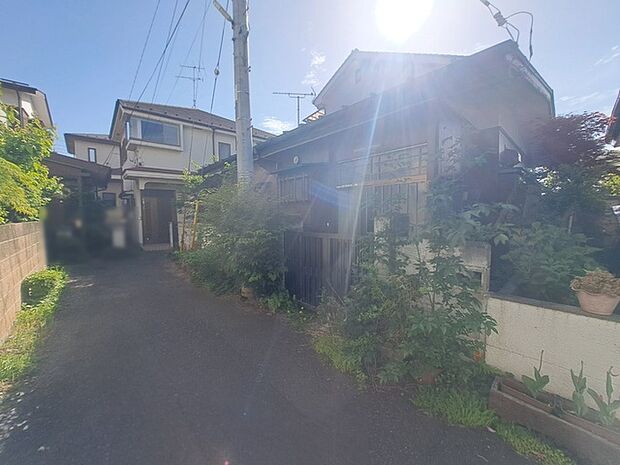周辺のエリアで他にも沢山売りに出ている物件があります。インターネット掲載前の情報などもありますのでお気軽にお問合せください。まとめてご見学できます。 