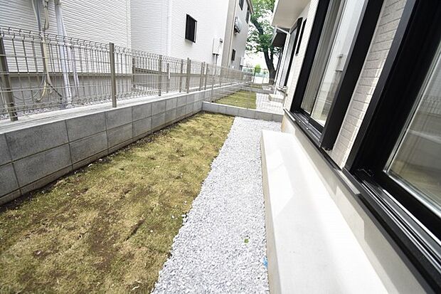 現地のご見学予約もスタートしました。周辺で売りに出ている物件も沢山御座います。まとめてご見学ができますのでお気軽にお申しつけください。 