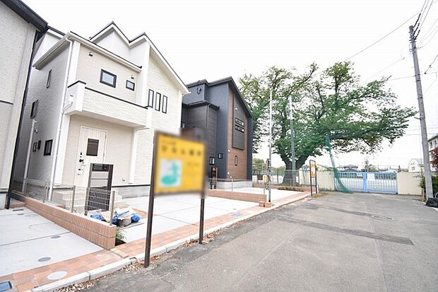 周辺のエリアで他にも沢山売りに出ている物件があります。インターネット掲載前の情報などもありますのでお気軽にお問合せください。まとめてご見学できます。 